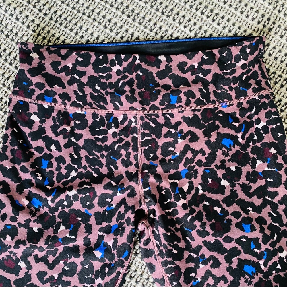 Calvin Klein Animal Print Leggings/Yoga Pants